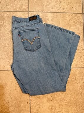 Women's Levi 515 bootcut Jeans size 14